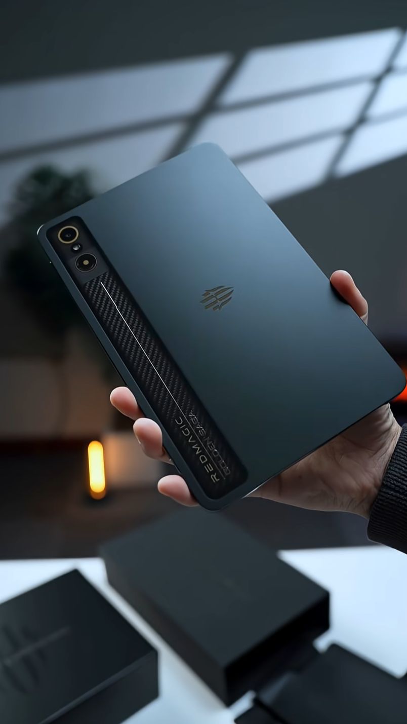 Red Magic Astra Golden Saga - Первое знакомство с топовым компактом из поднебесной #shorts #RedMagic смотреть онлайн