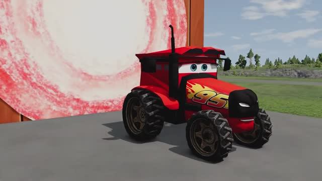 Мультики: ГИГАНТ vs МАЛЫШ — Трактор Маккуин против ПОЕЗДА! 🚜🚂💥 Кто кого перетянет? смотреть онлайн