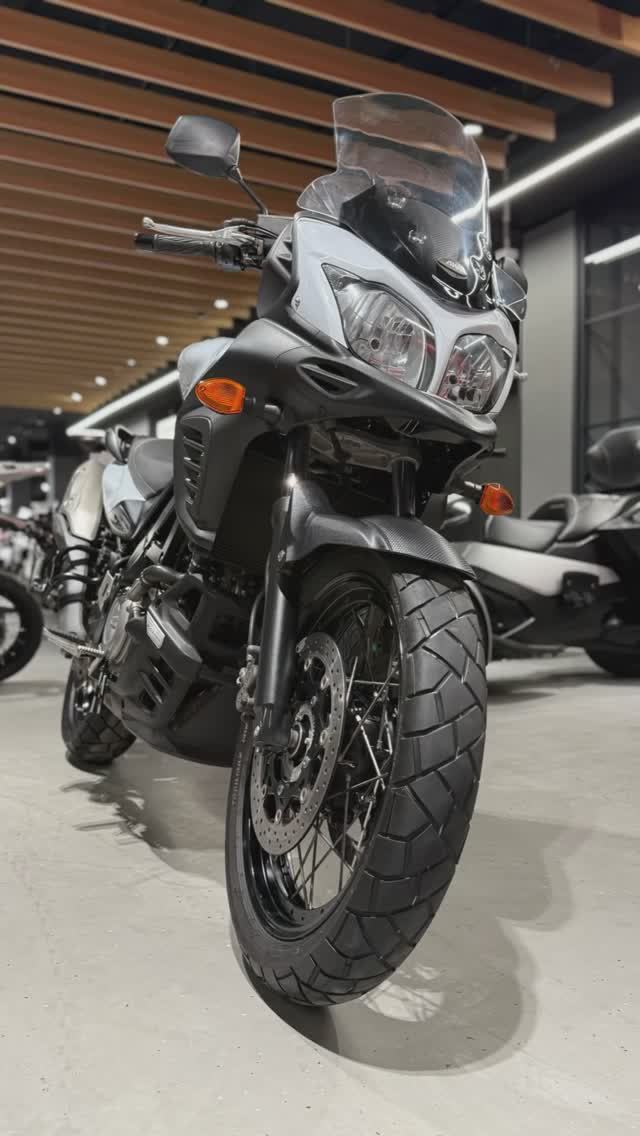 SUZUKI V-STROM DL 650 (2017) VIN: VP56A-101877 смотреть онлайн