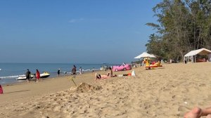 Пляж в Санье, ориентир Holiday inn Sanya Bay, январь 2026