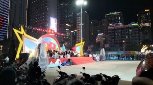 Концерт на главной площади Нячанга (Вьетнам)