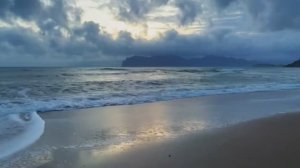 Звуки вечернего моря и красивый закат. Крым 2026