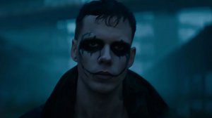 Вдохновлен фильмом «Ворон» 2024 года.