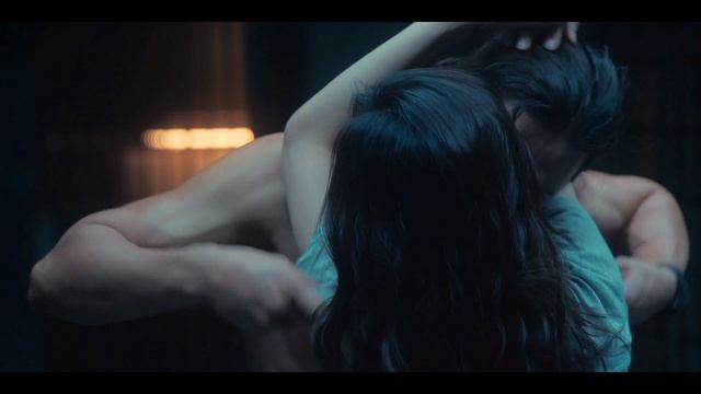 Бумажный дом. Корея. Денвер и Мисун. Флиртуй Limba