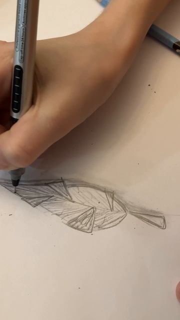 Рисунок карандашом перо 🪶