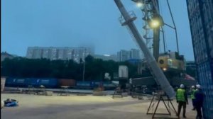 Порт Первомайский, установка мачты с мобильно-стационарной короной