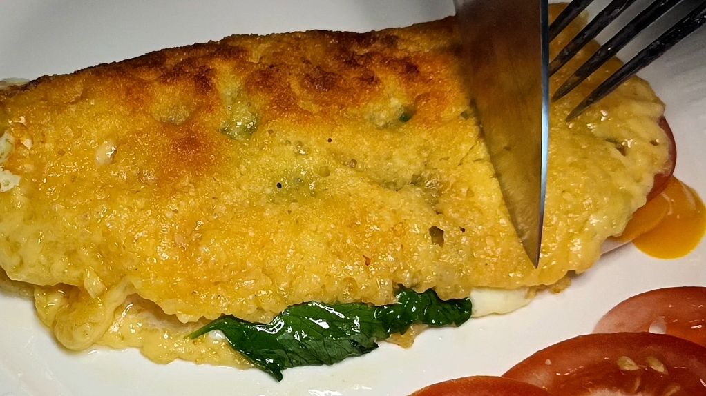 Эта яичница в хрустящем сыре покорила мое сердечко смотреть онлайн