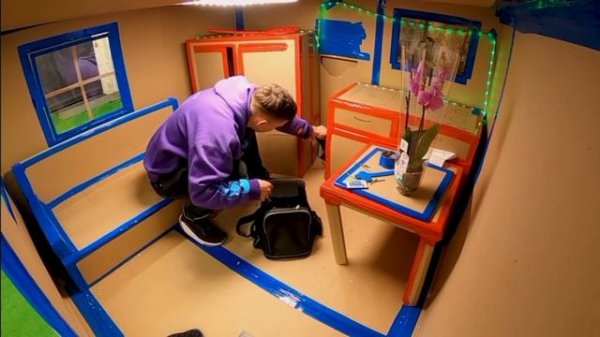 Кто последний покинет дом из картона  !   Челендж