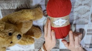 Первый старт в триостартах февраля-2026... Вяжу шапочку.