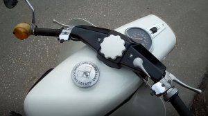 Ява «НЕРВНО КУРИТ» в сторонке !!!  Когда едет  MZ ES 250/2