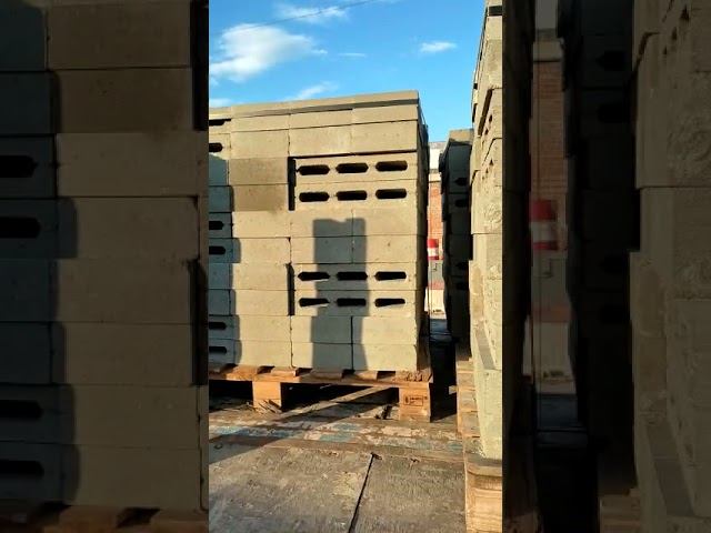 Видеоотчет о пескобетонных блоках от компании Русс Кирпич