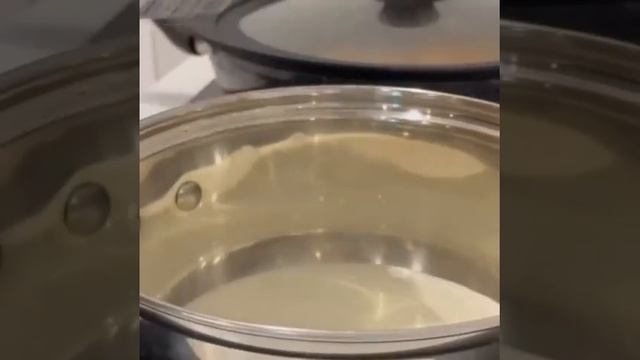 🐟 Красная рыба, томлёная в сливочном соусе, с икрой. 😋🍲🍣 смотреть онлайн