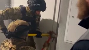 Крупный узел связи мошенников ликвидировали в Ленобласти