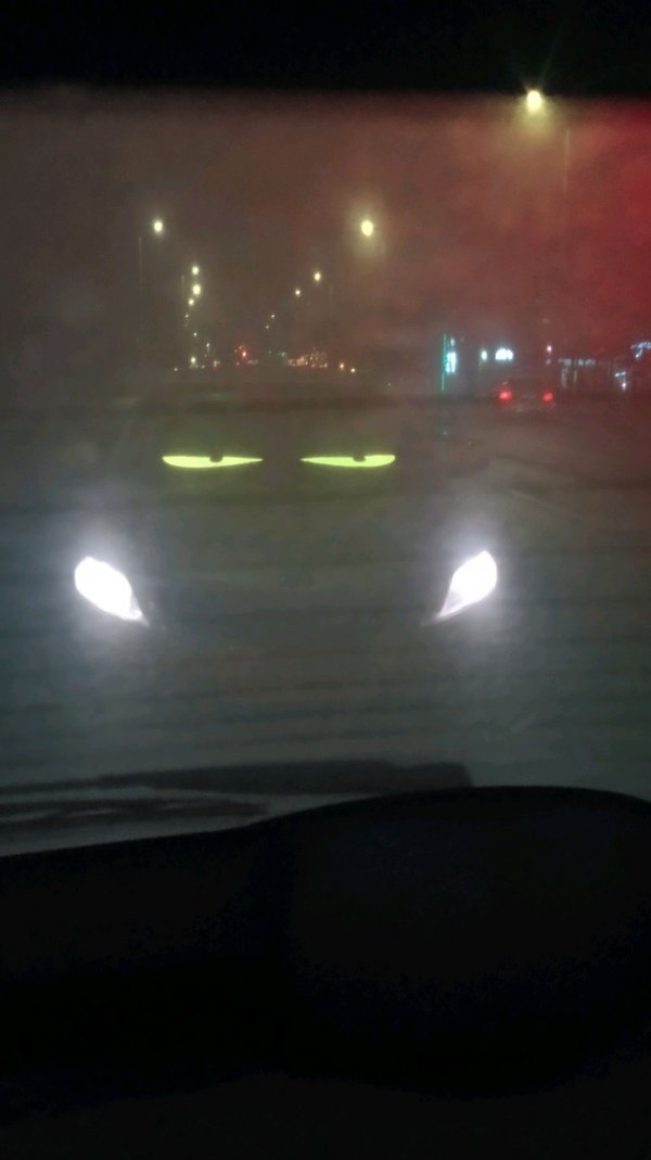 развлекаюсь в geometry dash