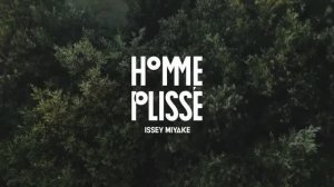 Показ коллекции Issey Miyake весна-лето 2026.