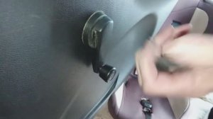 Снятие ручки стеклоподъёмника на ниве Шевроле