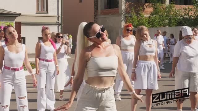 Zumba White Party - Open Air 2024 смотреть онлайн