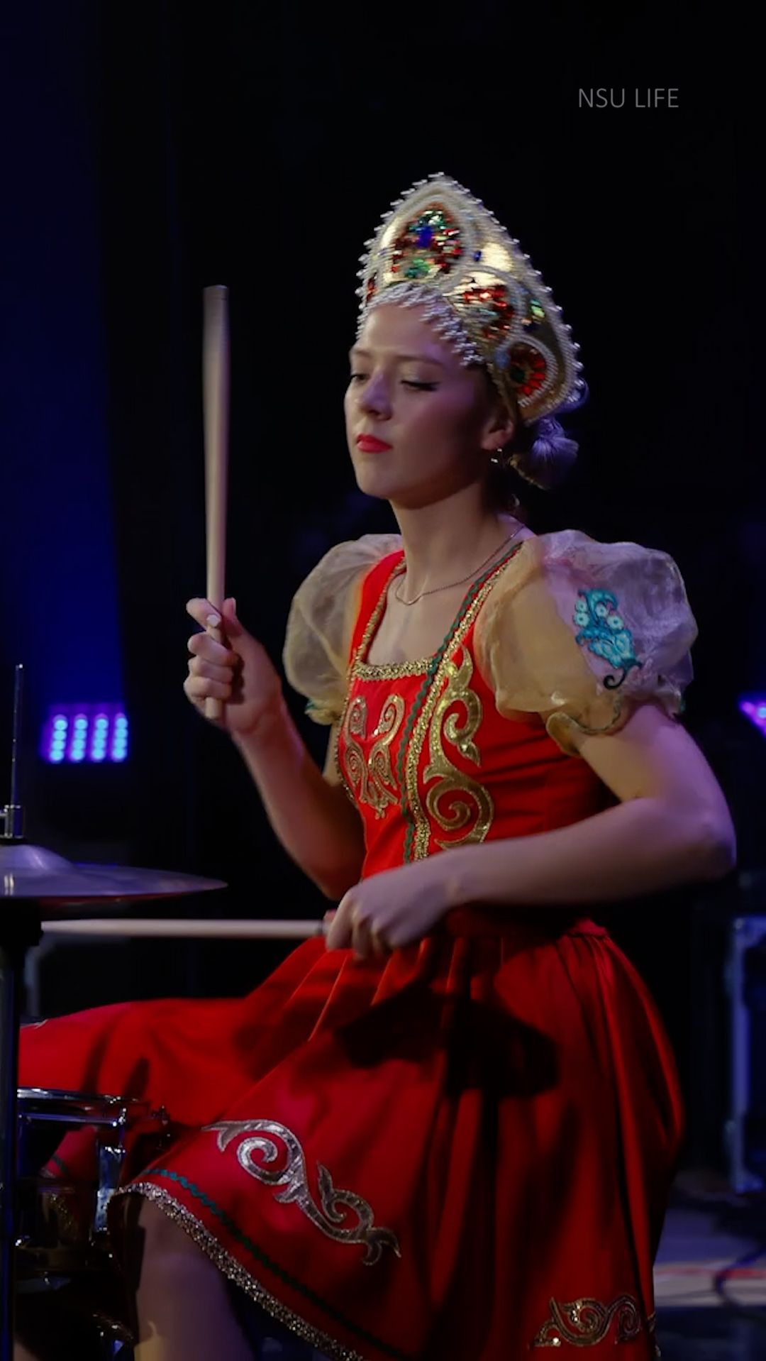 Мисс НГУ-2025. Домашнее задание Варвары Шелестовой смотреть онлайн