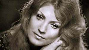 Анна ГЕРМАН "Выхожу один я на дорогу..."