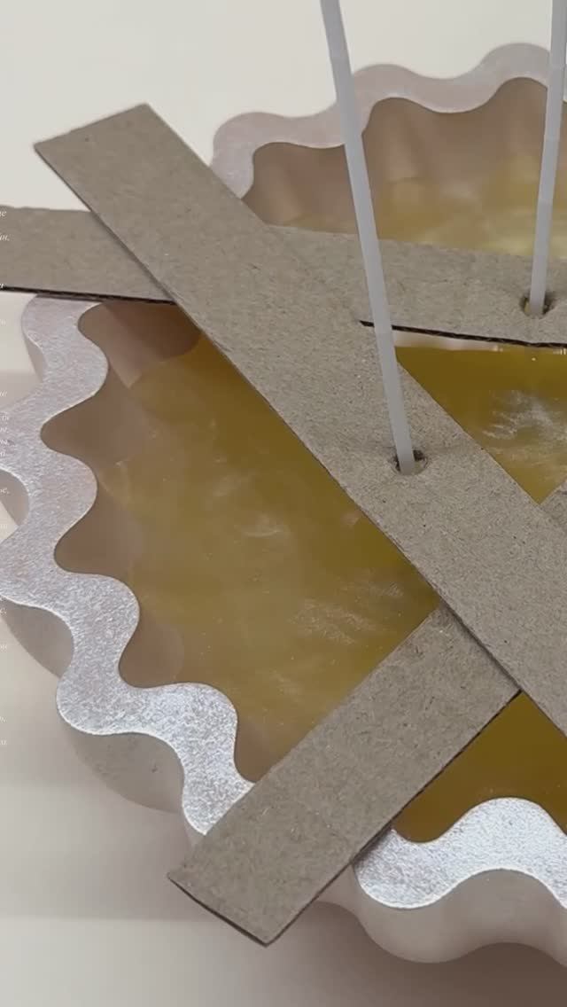 Клянусь, это будет самая перламутровая свеча в мире😂🫶🏻🫶🏻🫶🏻