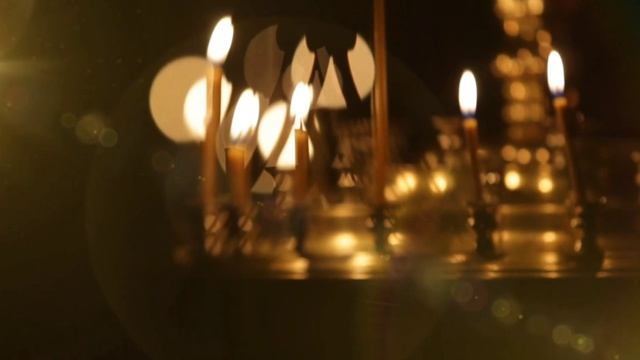 СЕРГЕЙ ВЕСТНИК
Пожилой архиерей выходит со службы на лютый мороз в худых сапожках. Куда же делись ег смотреть онлайн