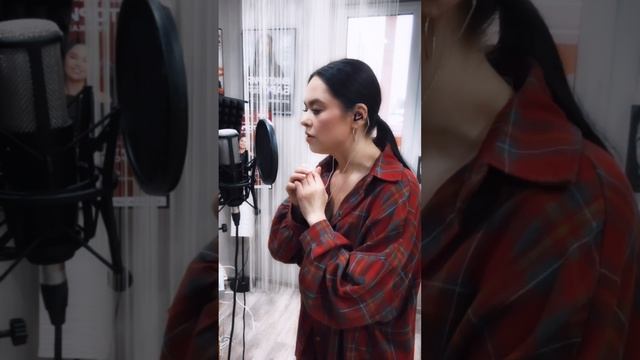 Виктория Барс - Ты не целуй (кавер Полина Гагарина) смотреть онлайн