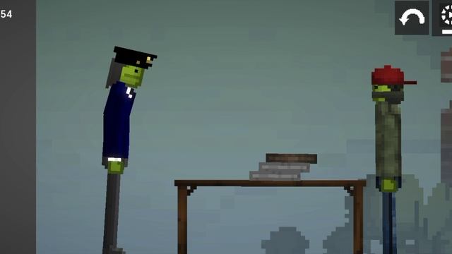 устроился в милон плейграунде полицейским