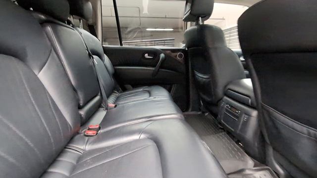 Infiniti QX56 смотреть онлайн