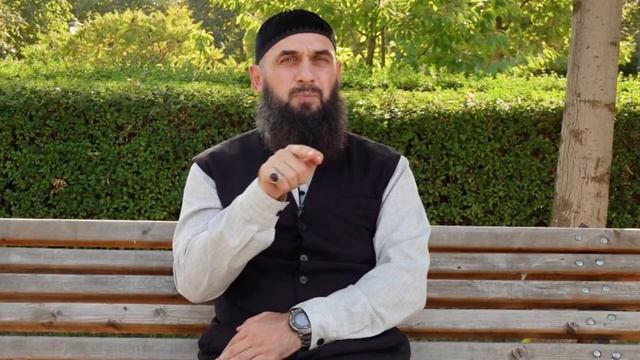 Скромность это обязательное качество Всех Святых✨💫 Шейх Шамиль аш-Шафи'ий. смотреть онлайн