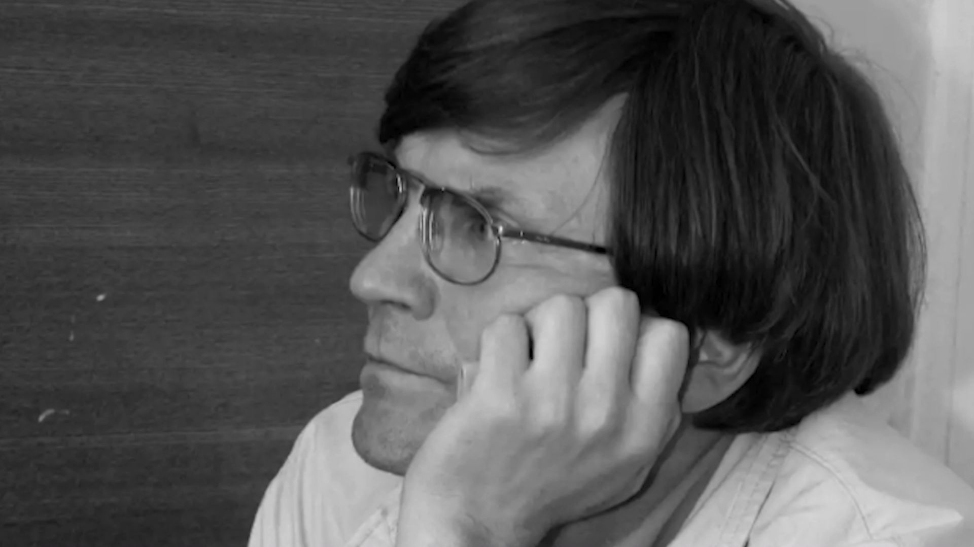 Сегодня в Великом Новгороде состоялось прощание с корреспондентом ГТРК «Славия» Сергеем Овчаровым смотреть онлайн