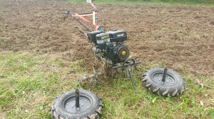 культиватор HUTER MK-15000 мотоблок ? собрал урожай с дачи и вспахал фрезами после весенней целины