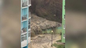 На улице Тепличной в Сочи сошел очередной оползень