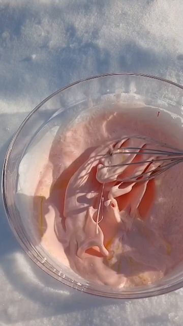 Мороженное на снегу 🍨🧊