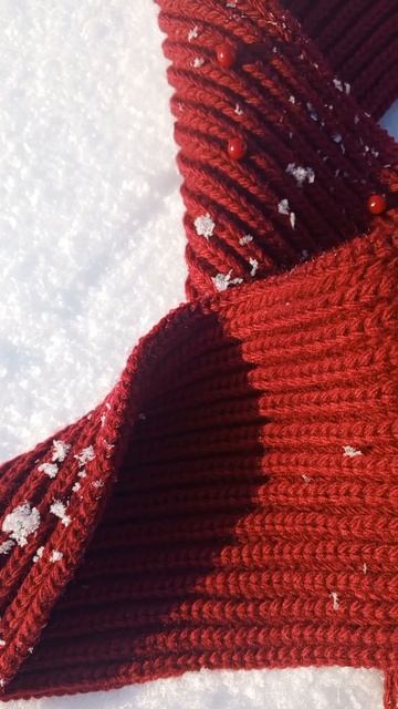 Как украсить шапку