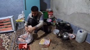 Установка дверей и окон в доме Пии | Напряженный день с рабочим