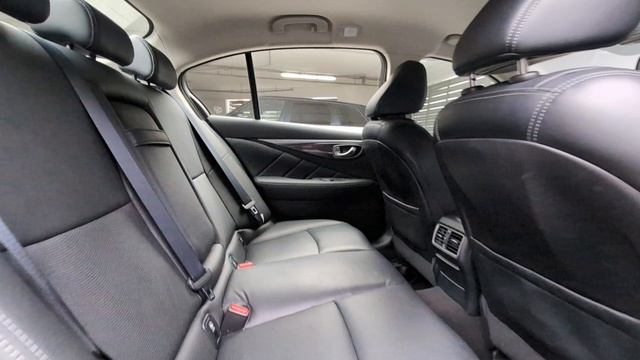 Infiniti Q50 2.0 AT (211 л.с.) смотреть онлайн