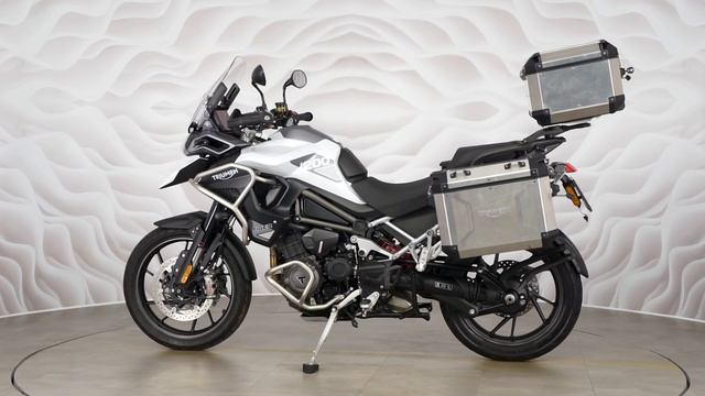 Triumph Tiger 1200 vin SMTTAP22VUPBF4655 смотреть онлайн