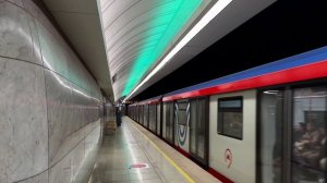 Прогулка по московскому метро 🚇 Самое красивое метро в мире ✨