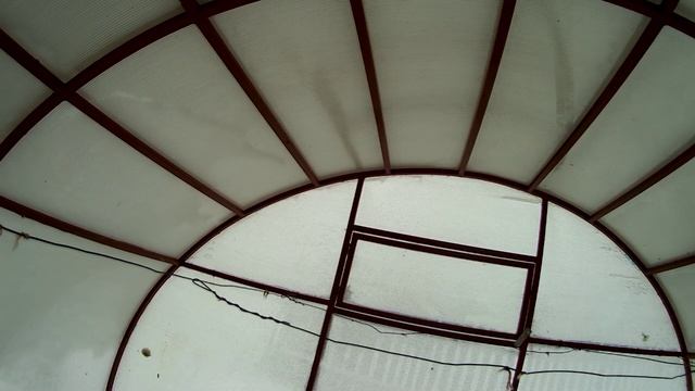 ТАКУЮ ТЕПЛИЦУ ЗИМОЙ НЕ РАЗДАВИТ. смотреть онлайн