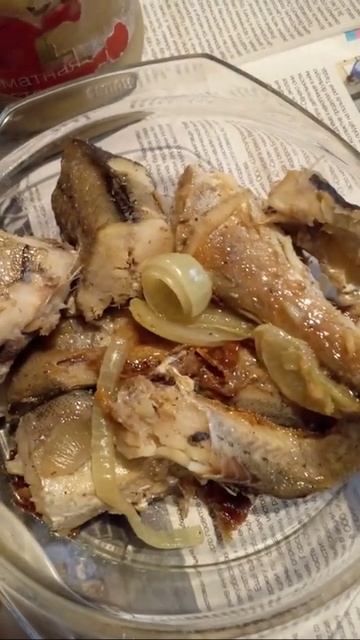 Что приготовить. Ужин. Обед. Домашняя еда. Рыба, холодец, картошка, салат из помидор. #Shorts смотреть онлайн