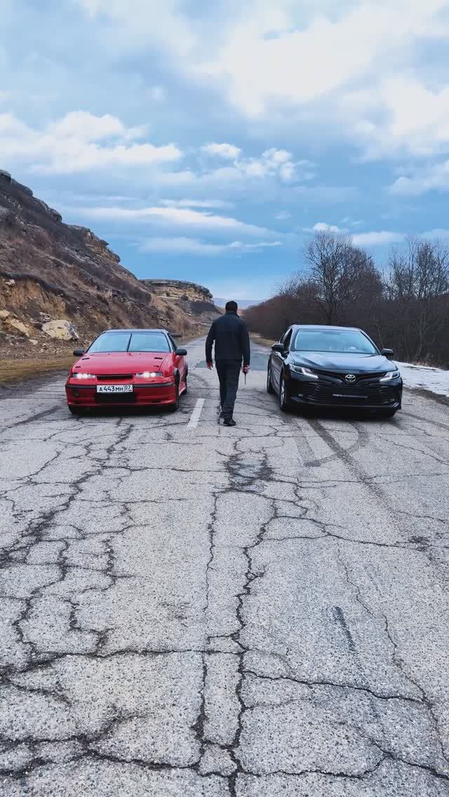 Toyota-Camry&Opel-Calibra.