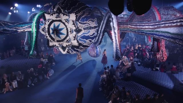 Показ женской коллекции Dior осень-зима 2023-2024 смотреть онлайн