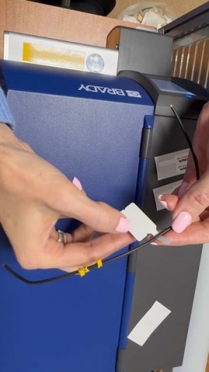 Принтер Brady i7100: нанесение флажковой маркировки