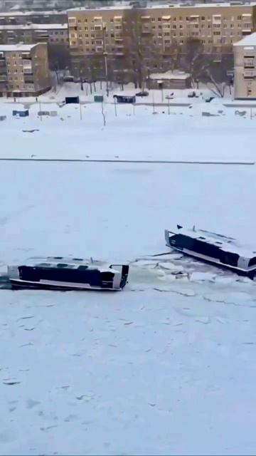 Случай на речке зимой... #москва