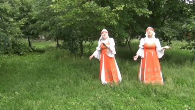 Ансамбль песни Ваталинка - На деревне тихо смотреть онлайн