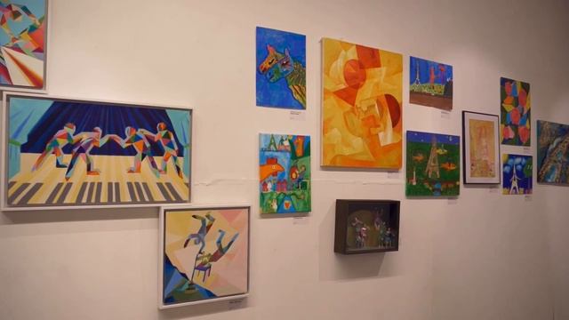 «Человек за картиной» — выставка, вдохновлённая наследием Марка Шагала смотреть онлайн