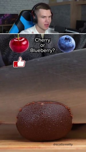 Сможешь Угадать: Вишня Или Голубика? 😳🍒 #shorts #шортс #челлендж #тест #выбор #пранк #мем #рофл