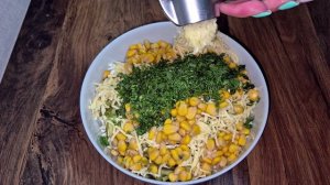 Салат с копчёной колбасой !!