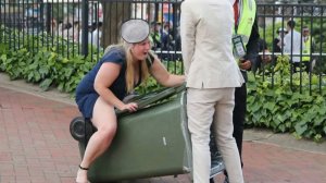 Полные Идиоты на Работе