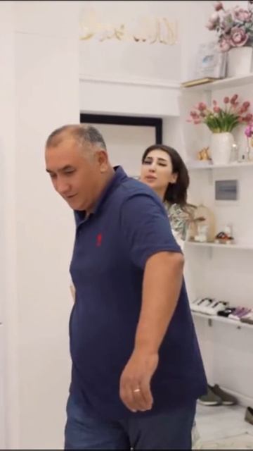 Жутко такое смотреть... #жена #муж #семья #отношения #хозяйство #бокс #драка #мужики #любовь #любовь смотреть онлайн